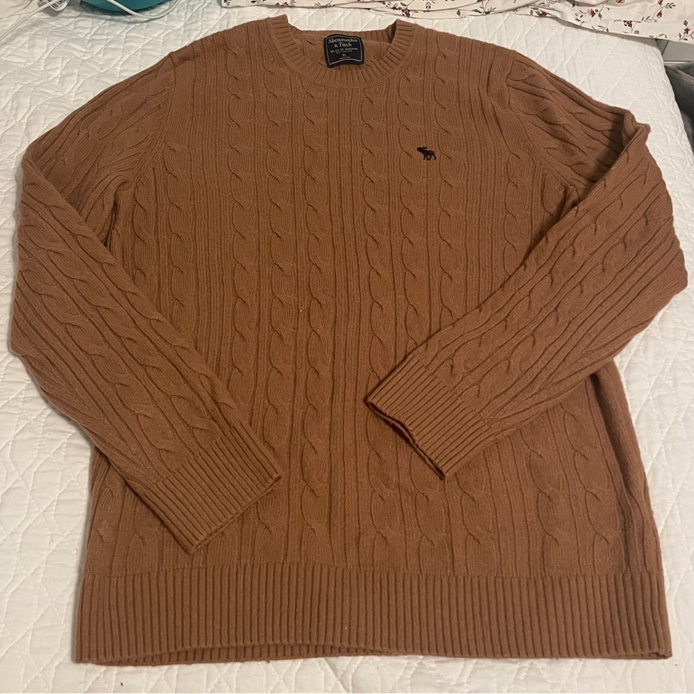 Abercrombie and Fitch Brown Cable Knit V Neck Sweater